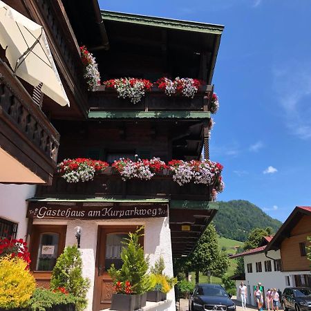 Hotel Gaestehaus Am Kurparkweg à Reit im Winkl Extérieur photo
